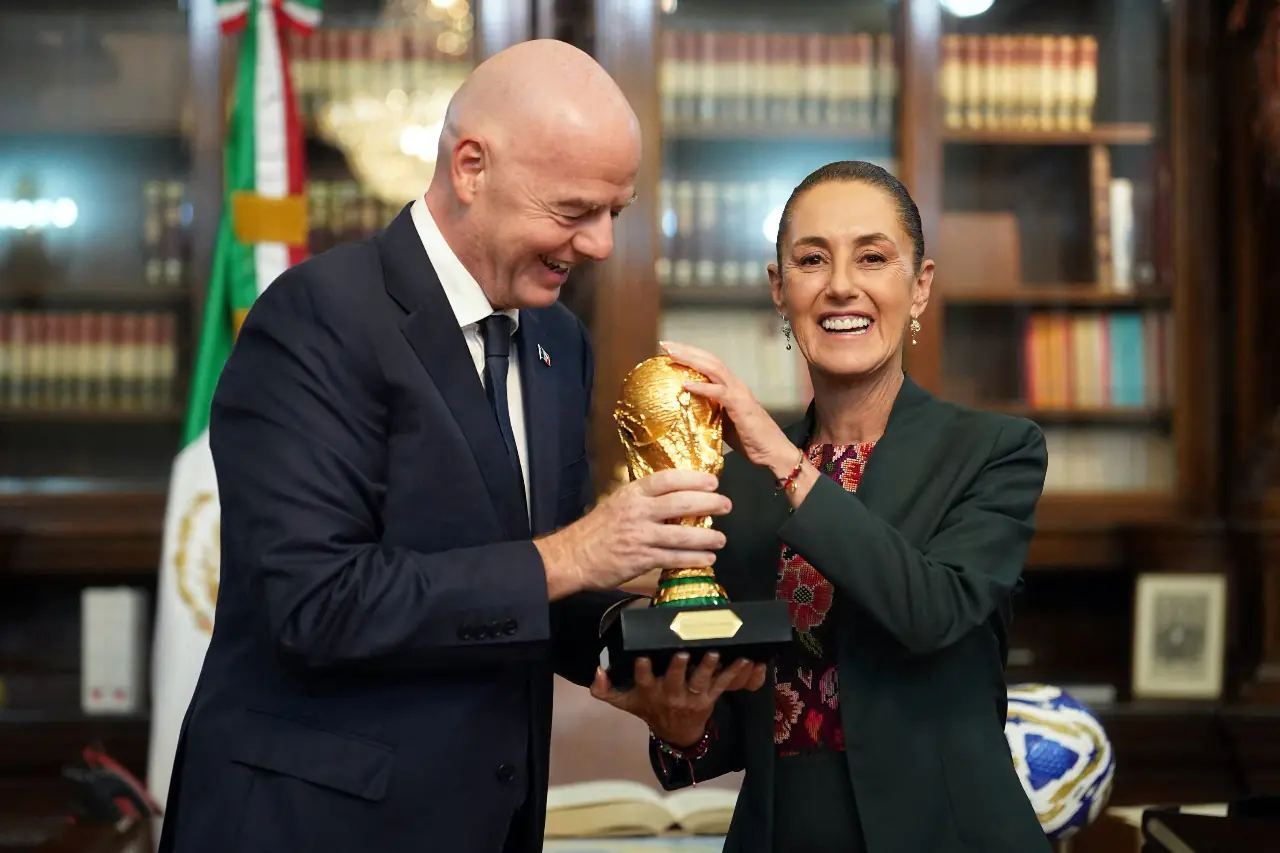 Sheinbaum revisa con Infantino los preparativos del Mundial 2026