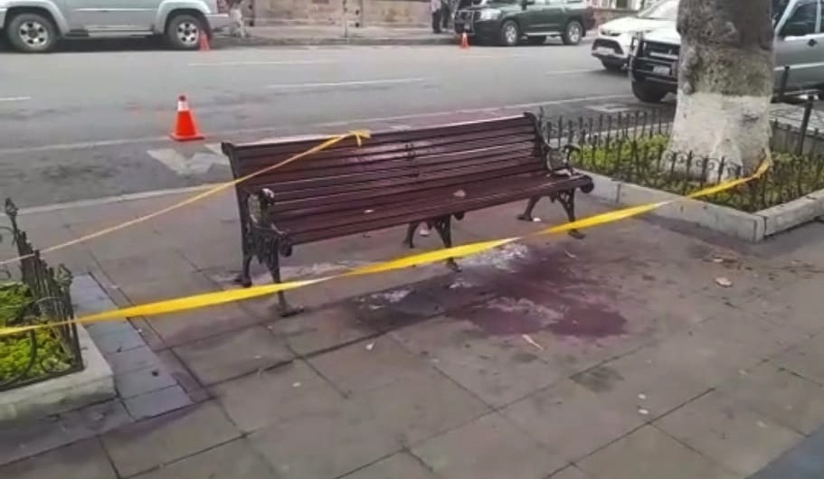 Matan a puñaladas a un joven de 19 años en el centro de Sucre, hay tres detenidos