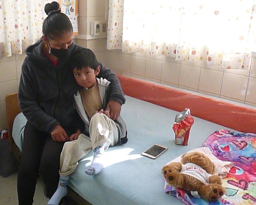 Una cirugía a corazón abierto le devuelve la sonrisa a Kevin; otros 8 niños fueron intervenidos