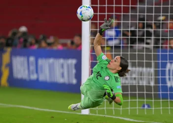 Lorena y Tapia, dueñas del cero en final Copa América femenina