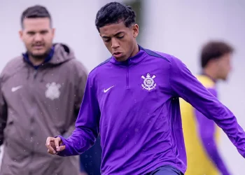 Corinthians en conflicto con el City Group por promesa de 16 años