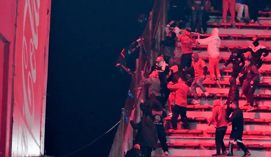 Dieron de alta al hincha que cayó de la tribuna de Independiente