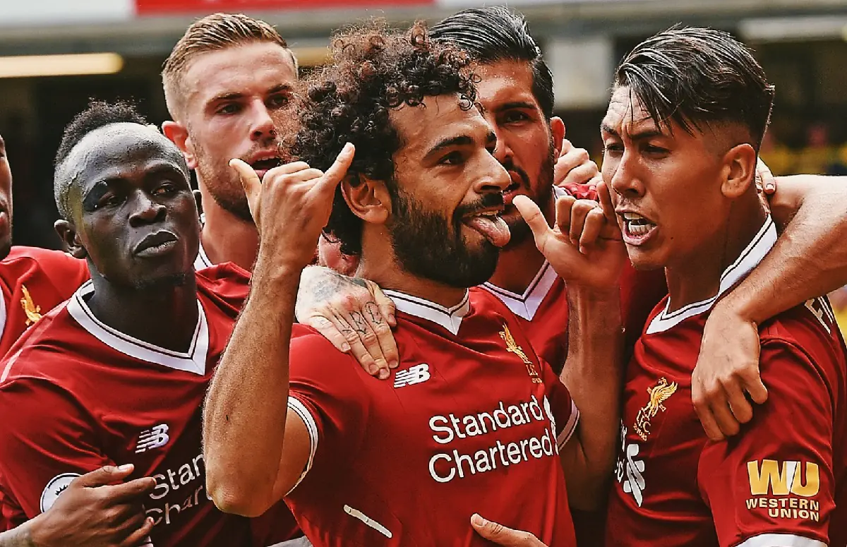 Liverpool invierte para retener un título de Premier League