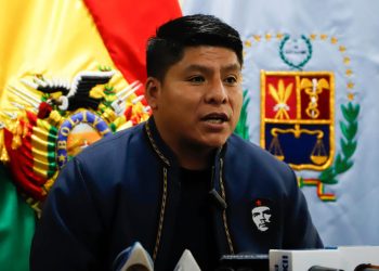 Senador Loza a Lima: si quiere levantar la voz a Evo, primero debe ser militante del MAS
