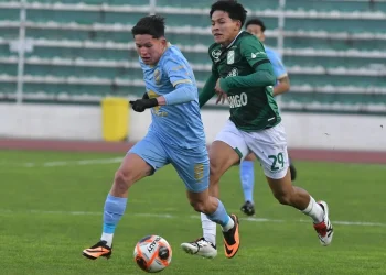 Bolívar cobra fuerza para la copa y derrota 1-0 a Oriente