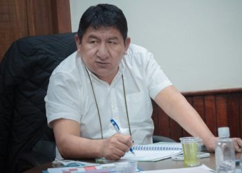Se suspenden las medidas sustitutivas, el Gobernador de Potosí debe volver a la detención domiciliaria