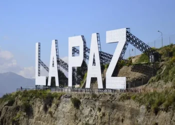 Concejales y alcaldes llegarán a la Sesión de Gala de La Paz