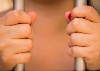 La mujer acusada de dejar a su hijo como ‘prenda’ por Bs 100 es enviada a la cárcel