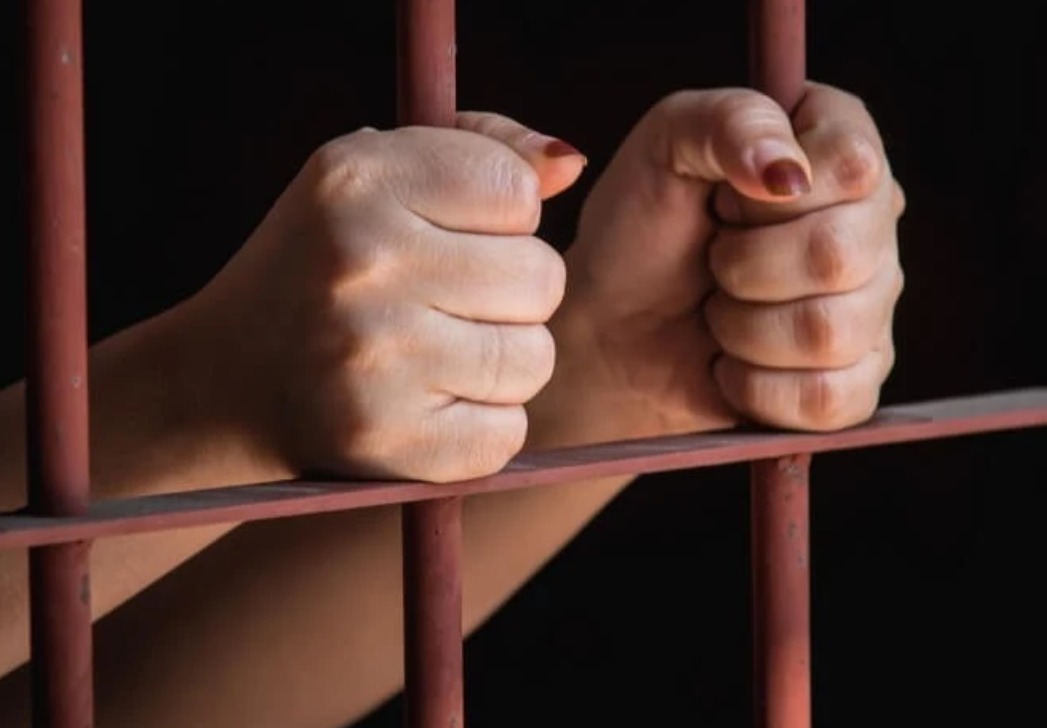 Una mujer mató a puñaladas a su concubino, la sentenciaron a 30 años de cárcel