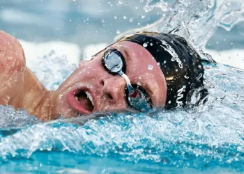 Marchand y McIntosh, ¿un nuevo baño de oro en la piscina del Mundial?