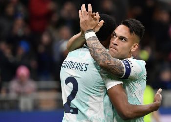 Inter de Milán gana 2-0 al Lecce y vuelve a ser segundo