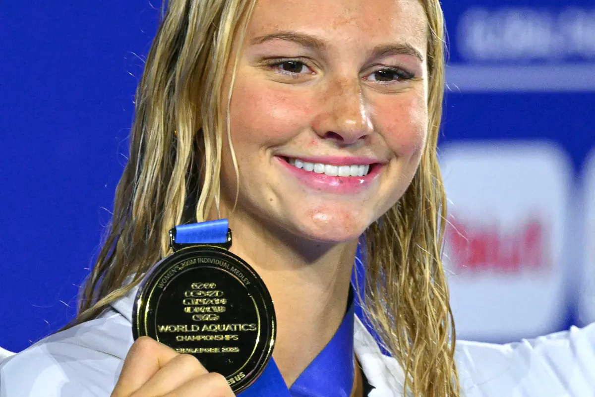 McIntosh logra segundo oro en Mundial de Natación