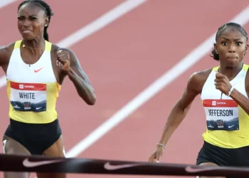 Noah Lyles y Melissa Jefferson brillan en campeonato de atletismo