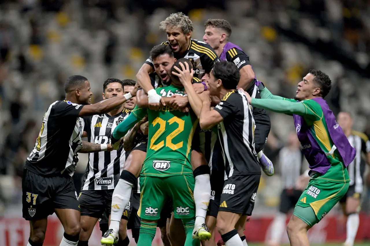 Mineiro y U de Chile completan los octavos de Sudamericana