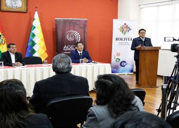 Educación habilitó trámites de forma virtual.
