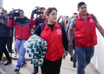 Luego de amenazar con muertes, Nina se declara víctima de acoso