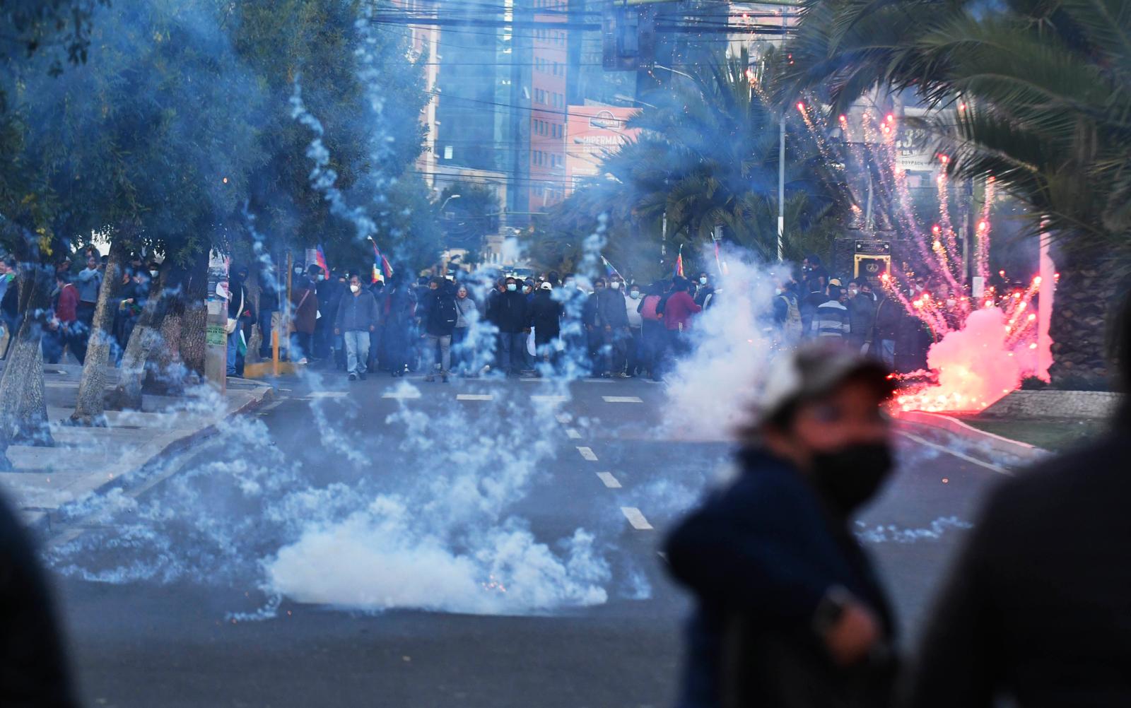 Los ruidos de los petardos exceden en más de 10 puntos el límite tolerado, observan en la UMSA