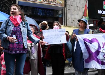 Salud abre el diálogo sobre el reglamento de la Ley del Cáncer