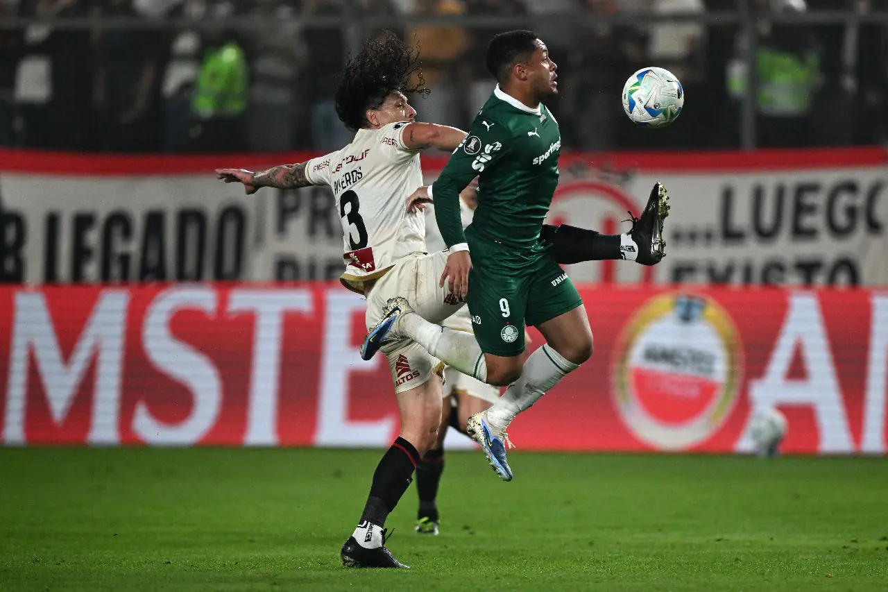 Palmeiras quiere más en Libertadores, con Ferreira en la mesa