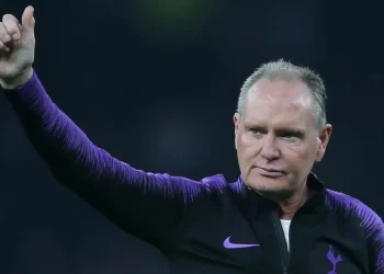 Exfutbolista inglés Paul Gascoigne, hospitalizado tras desvanecimiento