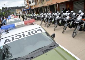 Policía