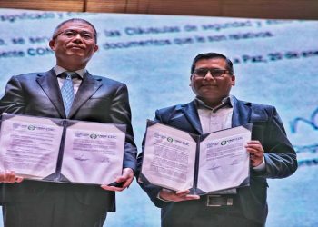 El contrato fue suscrito por Qinghua Zhou y Carlos Ramos.
