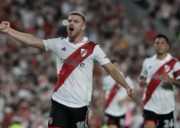 River golea a Godoy Cruz y es escolta en la Liga argentina