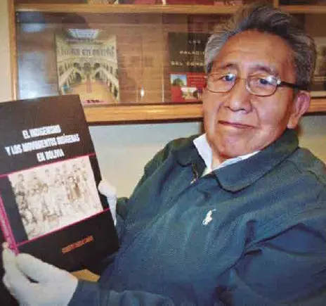 Roberto Choque Canqui en la biblioteca del Bicentenario