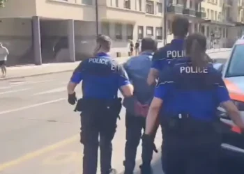 Incidente en votación en Suiza termina con intervención policial