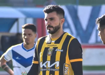 Triverio se aleja de The Strongest