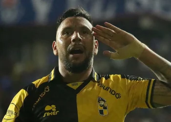 Andrés Chávez se suma a The Strongest para reemplazar a Triverio
