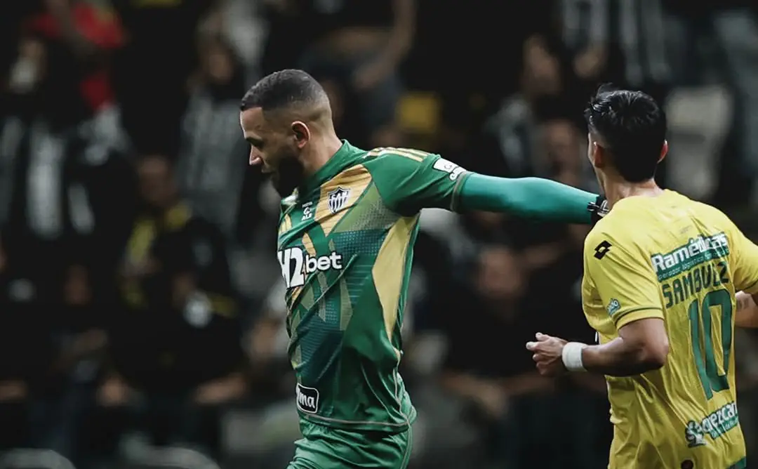 Atlético Mineiro entra a octavos de Sudamericana con susto