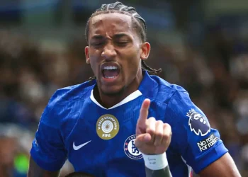 João Pedro y Enzo ponen líder provisional al Chelsea en la Premier