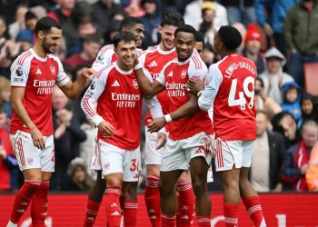 Zubimendi lidera el triunfo del Arsenal frente al Forest