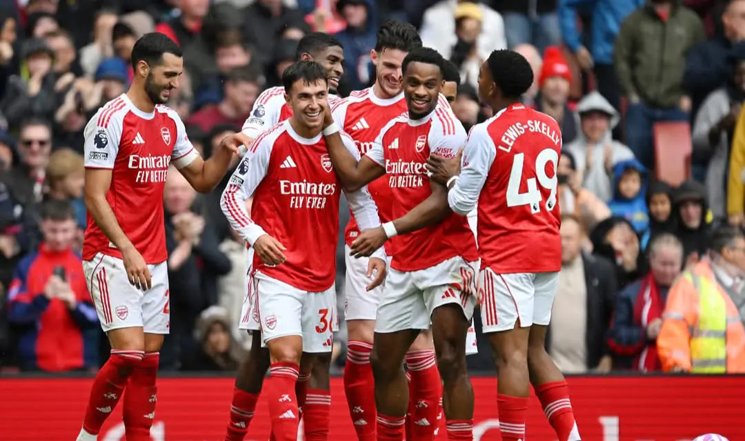 Zubimendi lidera el triunfo del Arsenal frente al Forest