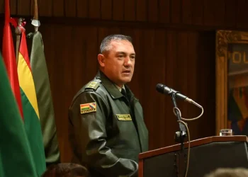 Arce asciende por decreto a tres generales superiores de la Policía