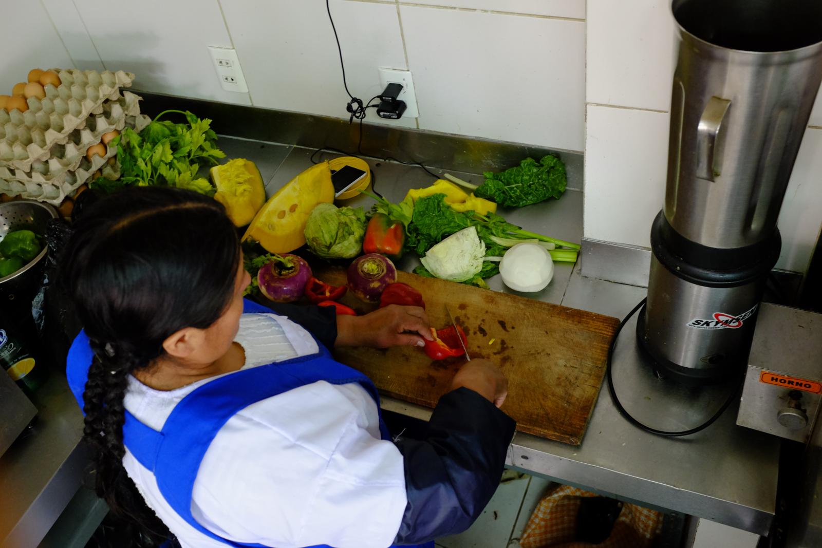 Con carencia de hasta una oficina propia, trabajadoras del hogar conmemoran su día