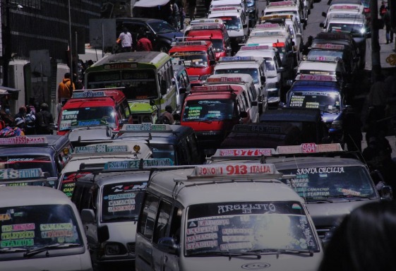 En La Paz, ya 2.300 choferes se registraron para pagar sus impuestos con el 50% de descuento