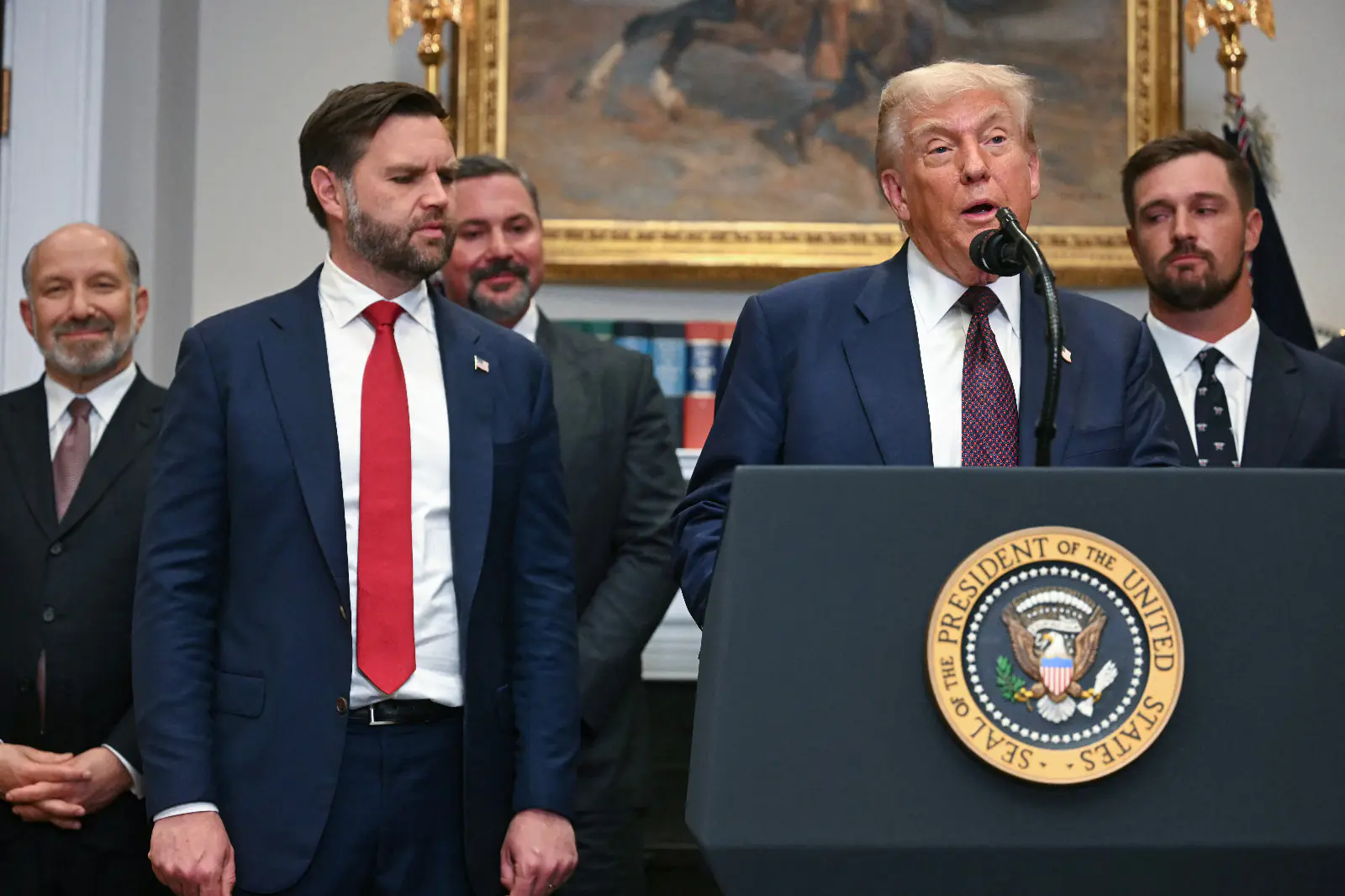 Trump sugiere que su vicepresidente podría ser el candidato republicano en 2028