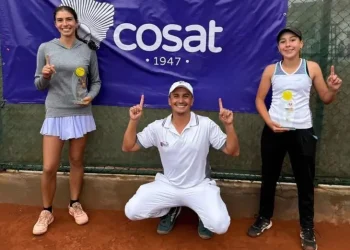 Antelo (Sub-16) y Bustillos (Sub-14), campeonas de dobles en Lima
