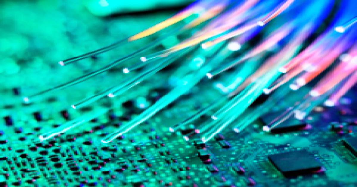 Tigo amplía su red de fibra óptica.