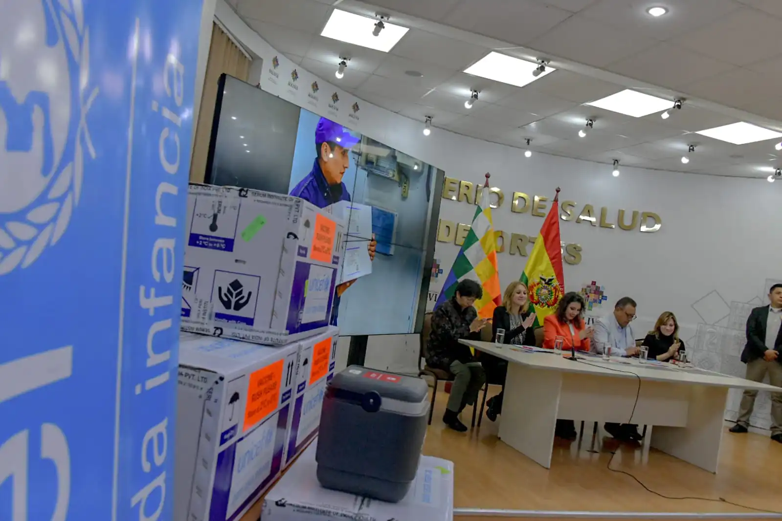 Bolivia recibe 50.000 vacunas contra el sarampión donadas por Unicef