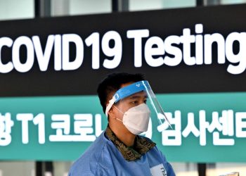 EEUU dice que test de COVID-19 para viajeros se basó en la ciencia.
