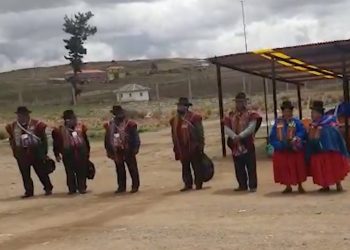 Ponchos Rojos instalan vigilia en Chonchocoro y afirman que Camacho no saldrá