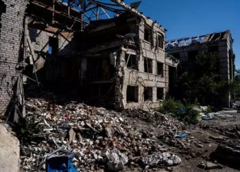 Autoridades ucranianas informan de que el 60% de Bajmut está destruido.