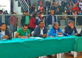 UAGRM decide retirar aporte al CEUB y exige renuncia inmediata de dos autoridades