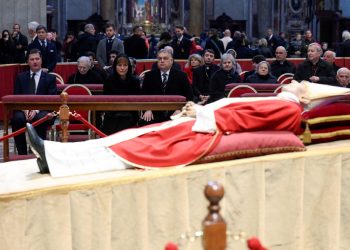 Monarcas, jefes de Estado y ministros acuden al funeral de Benedicto XVI.