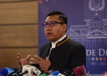 Diputado Mamani alerta de presencia de grupos radicales cruceños en La Paz y El Alto
