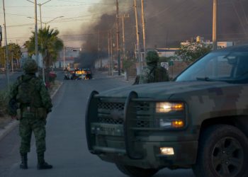 Detienen a exguerrilleros de El Salvador por un crimen de la guerra civil.