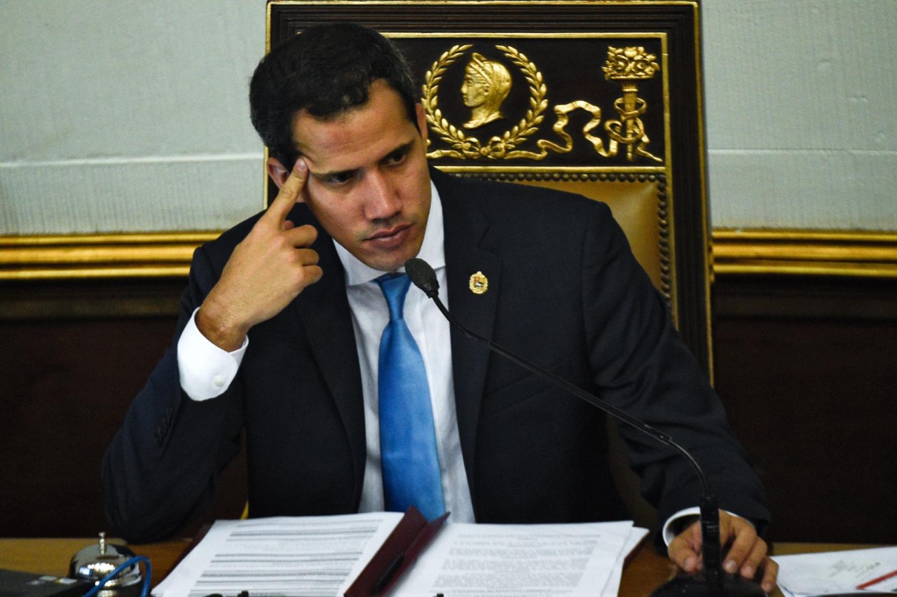 La Embajada de Venezuela en EEUU anuncia el cese de sus funciones tras la destitución de Juan Guaidó.